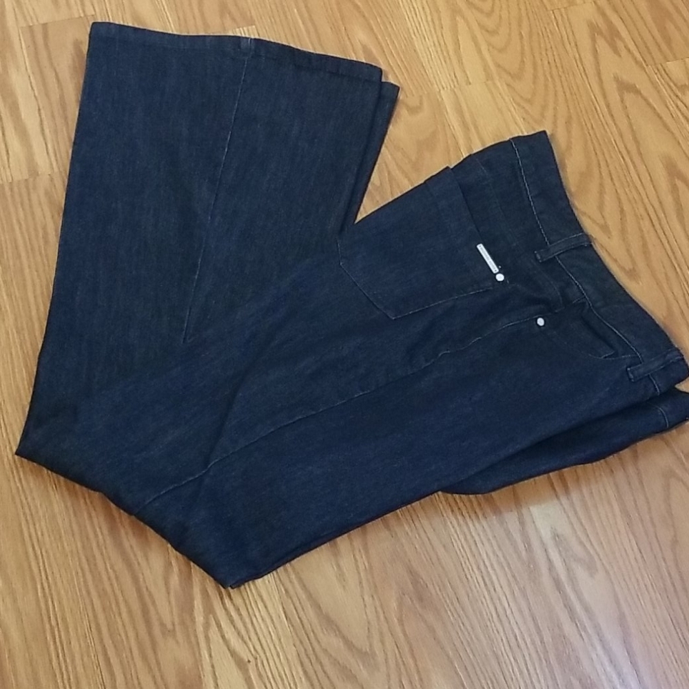 Michael kors bell bottom Jean's 6